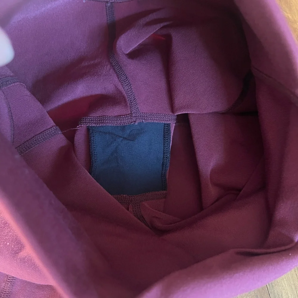 ALO yoga moto legging burgundy XXS
